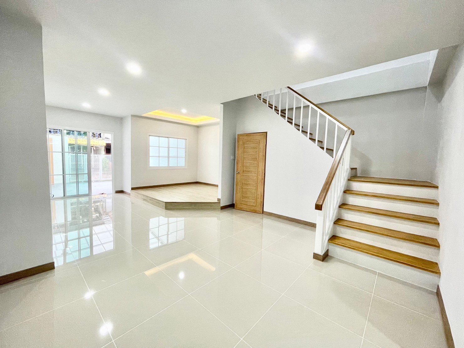 บ้านทาวน์เฮ้าส์ 2 ชั้น พิกัดวิชิต WR-00442 4