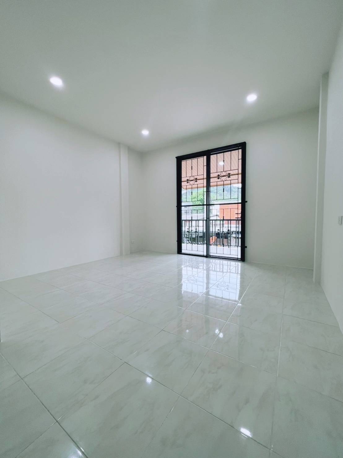 หมู่บ้านโกลเด้นวิลล์ 5 WR-01480 5