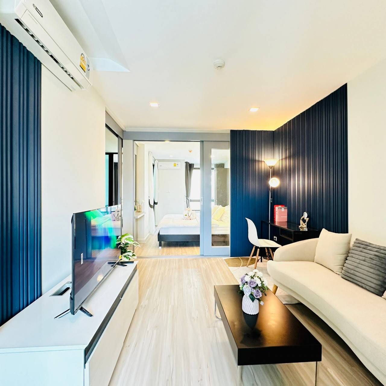 The Future Condo WR-01516 2