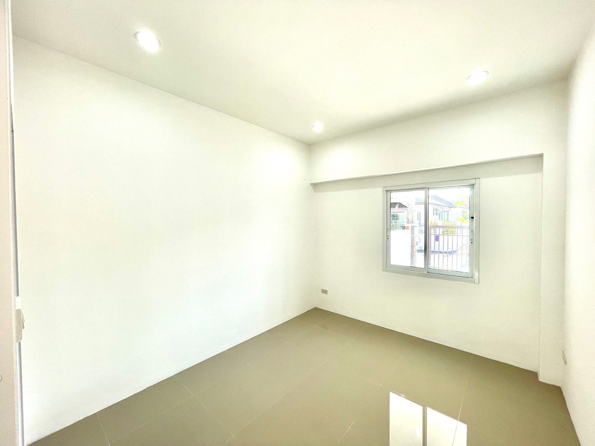 หมู่บ้านสุริยพรเพลส WR-01638 4