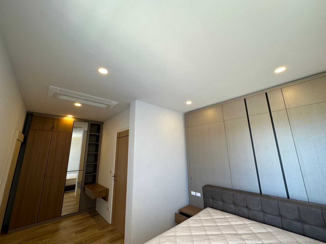 ทาวน์โฮมสวยสร้างใหม่ โซนฉลอง WR-01702 6
