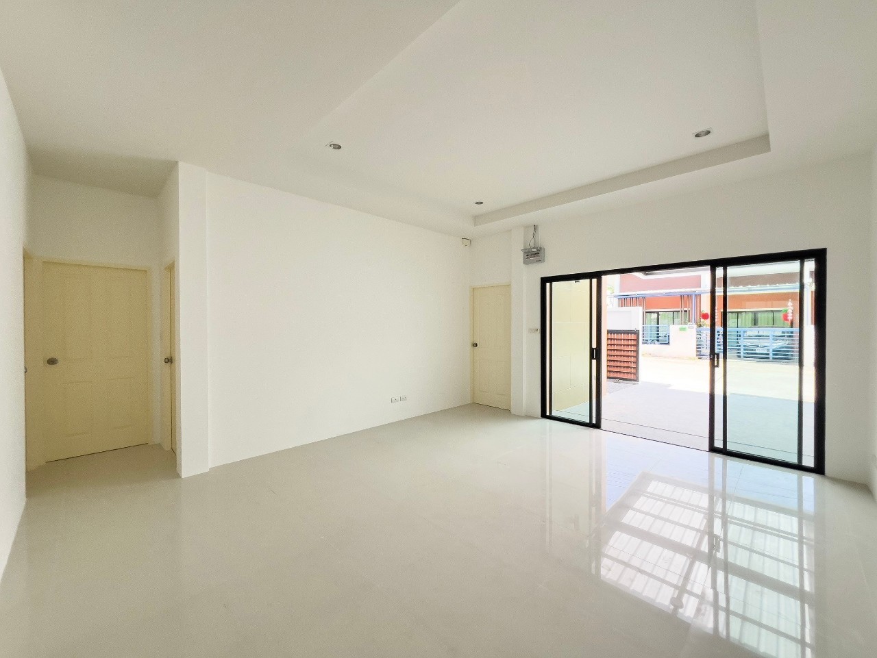 หมู่บ้านพร้อมพันธ์ บีทาวส์ WR-02183 3