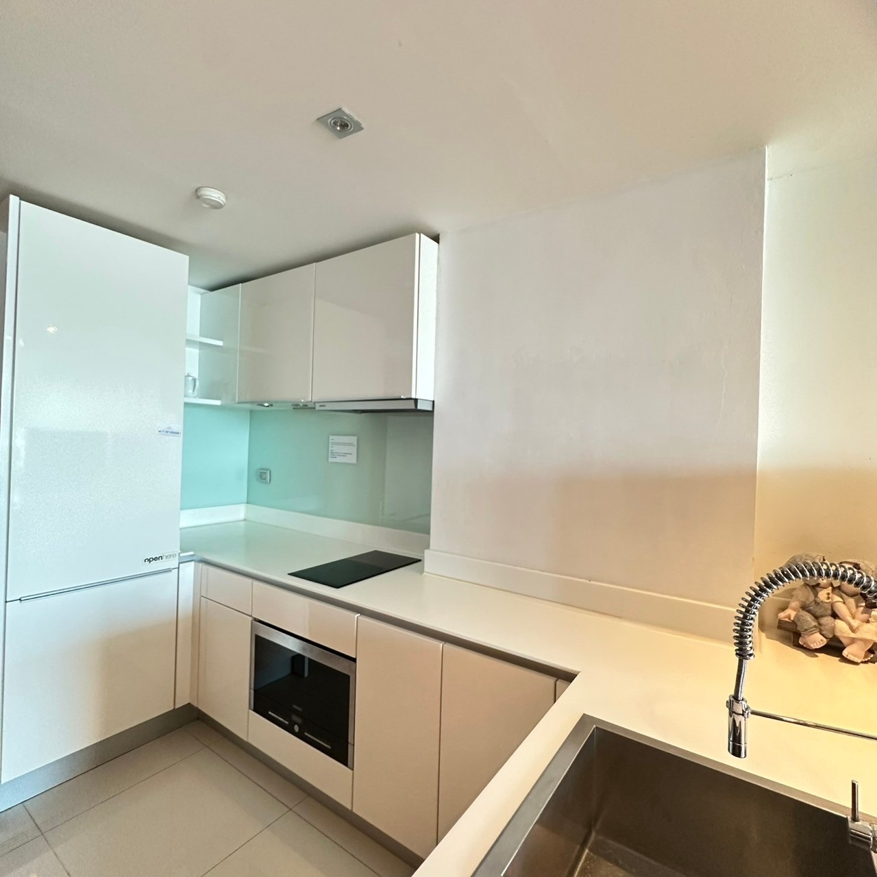 Privilege Luxury Condominium WR-02770 6