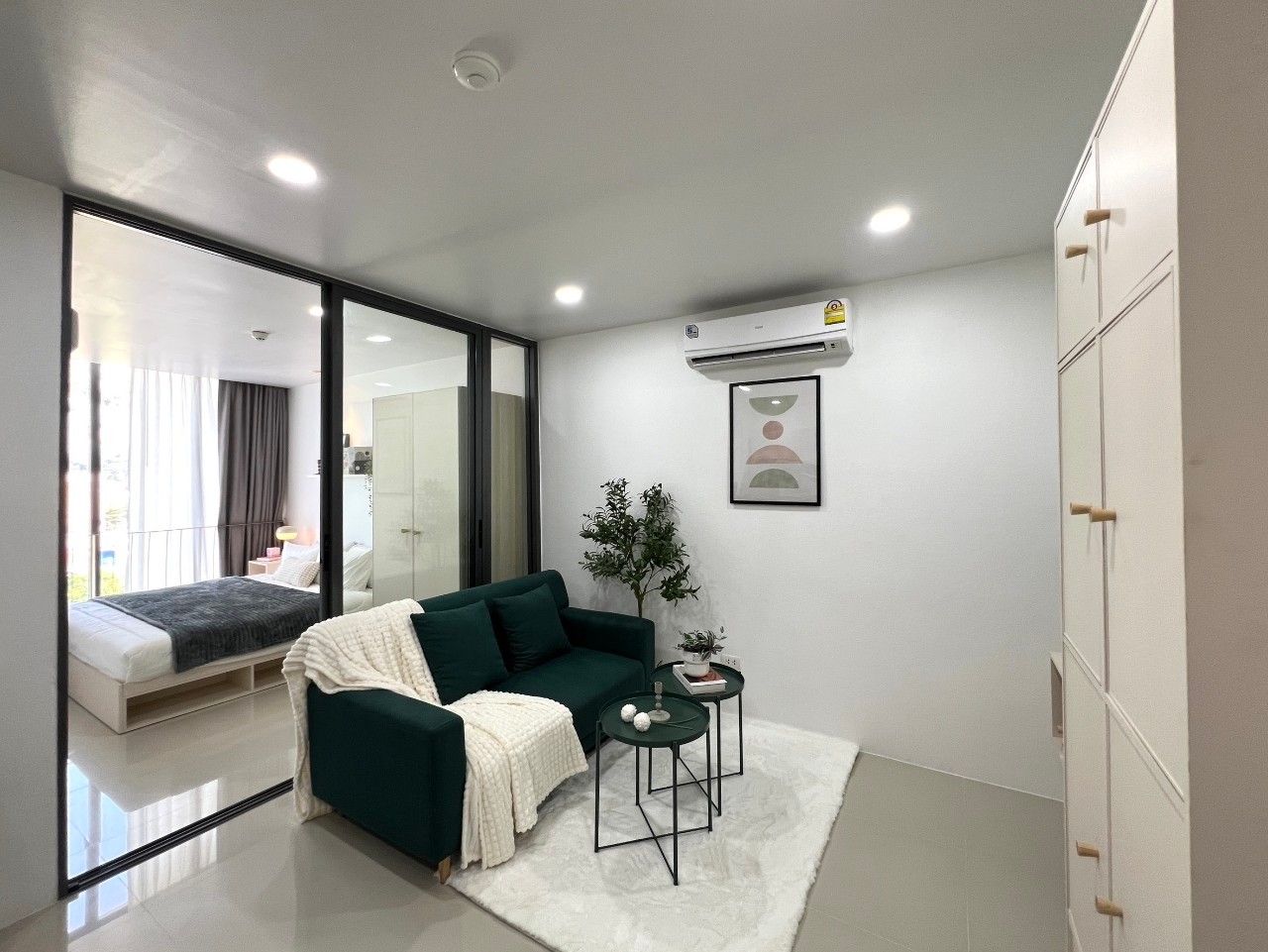 The Square Condominium WR-02858  3