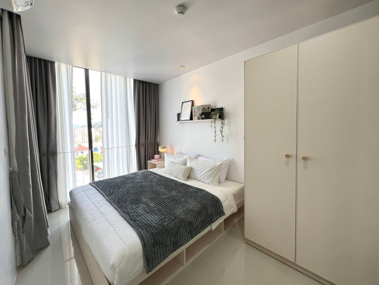 The Square Condominium WR-02858  6