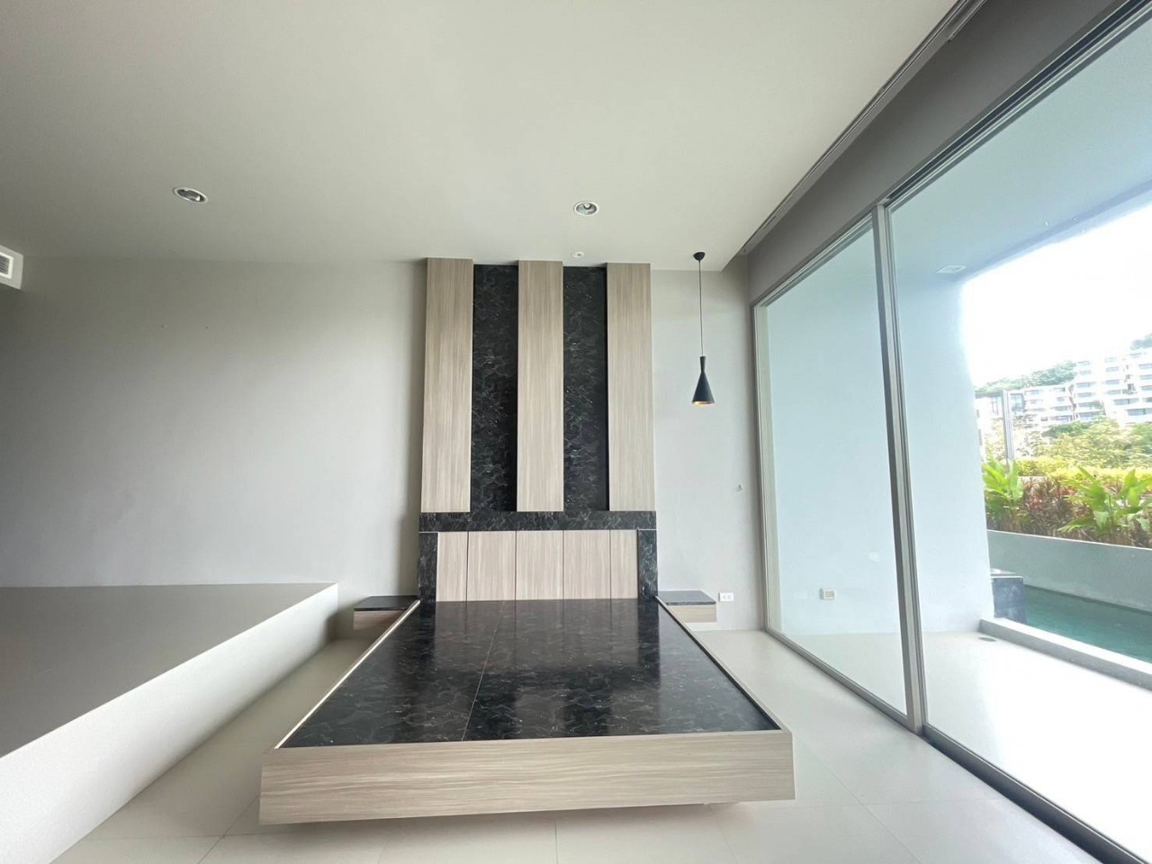 The Ark Karon Condo WR-02897 2