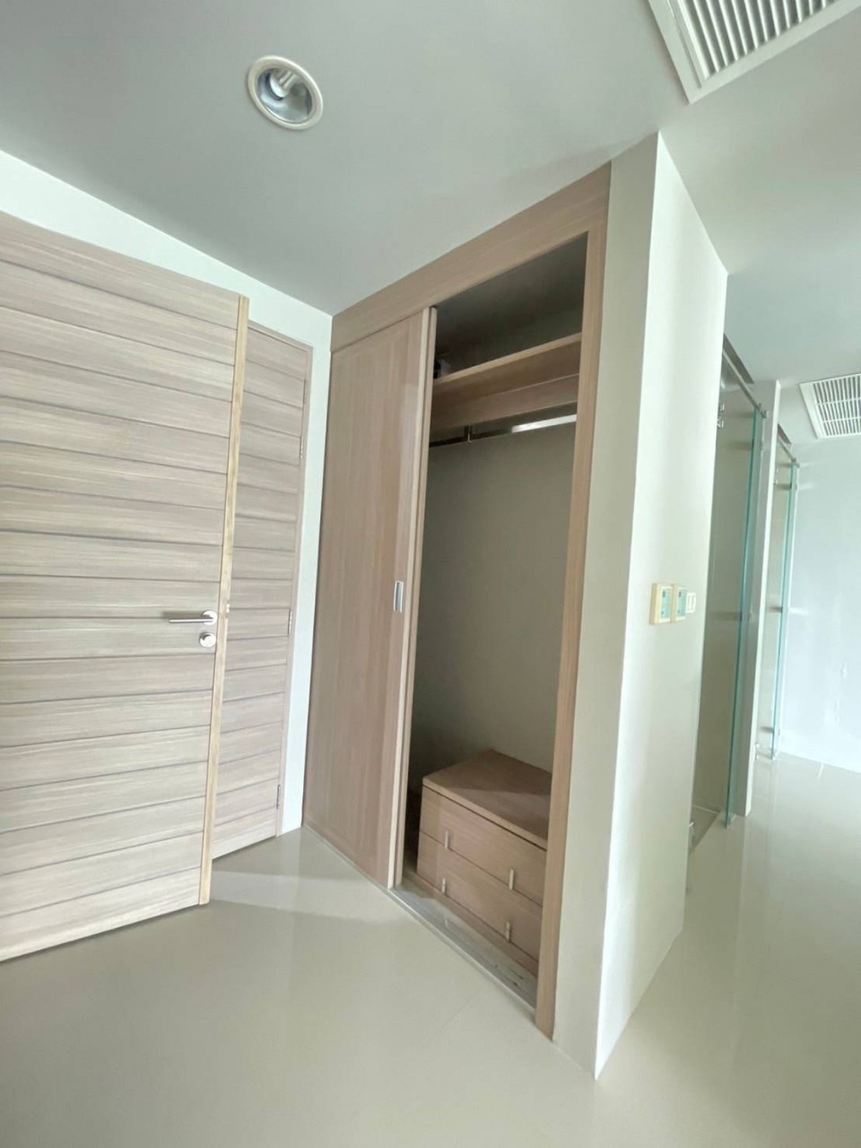 The Ark Karon Condo WR-02897 9
