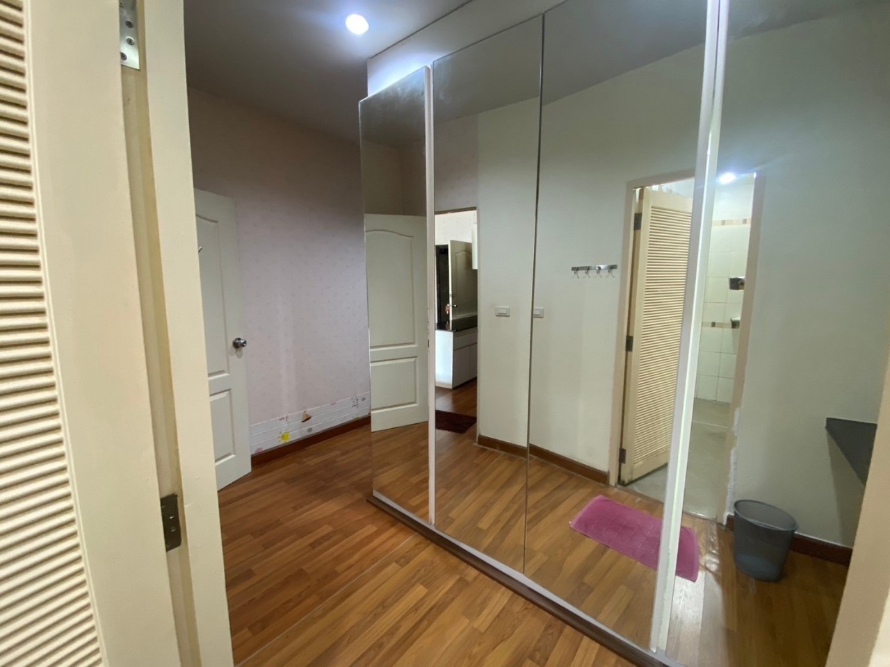 Phanason The Green Place Condominium WR-02909 7