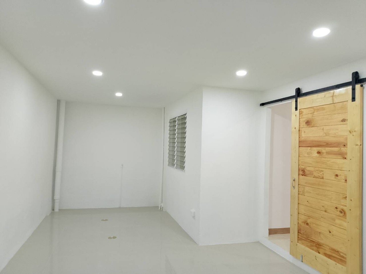 หมู่บ้านสาธินี ม่าหนิก WR-02947 4
