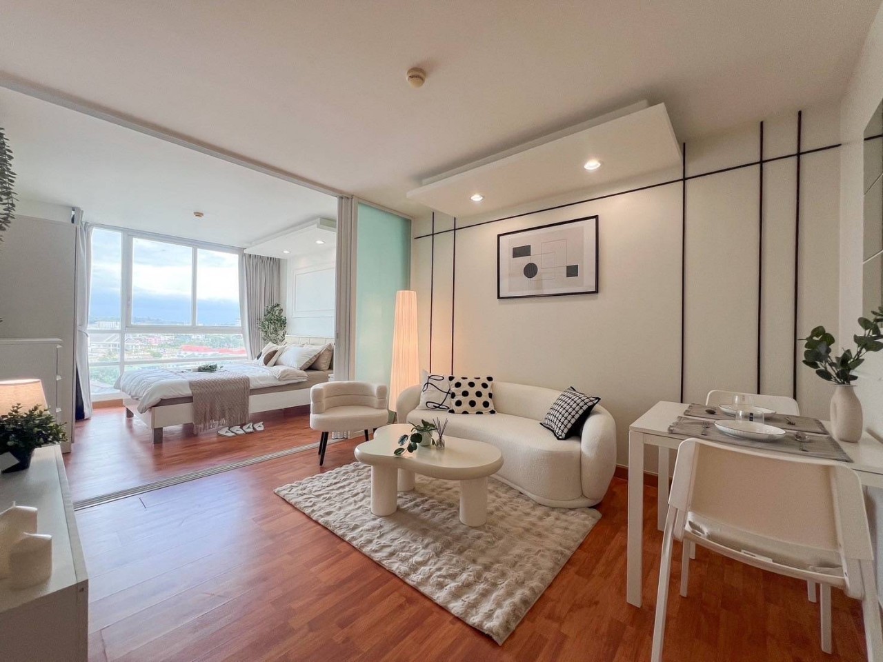 The Light Condominium WR-02970 3