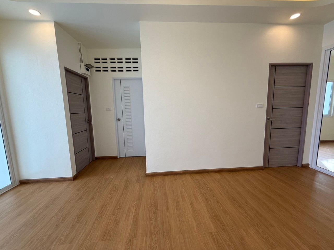 หมู่บ้านธารทอง 5 WR-02983 6