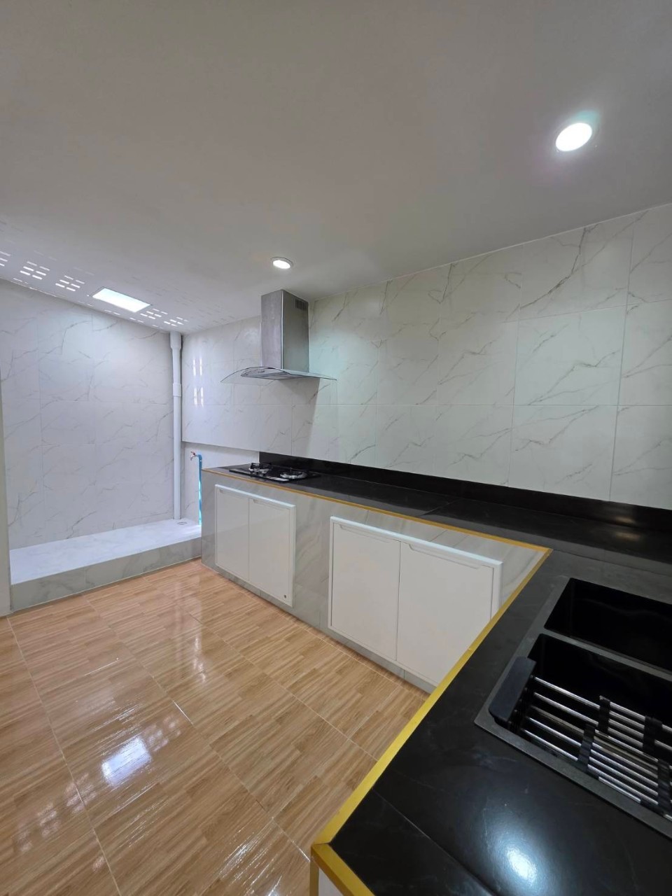 หมู่บ้านธินวุฒิ WR-02997 9