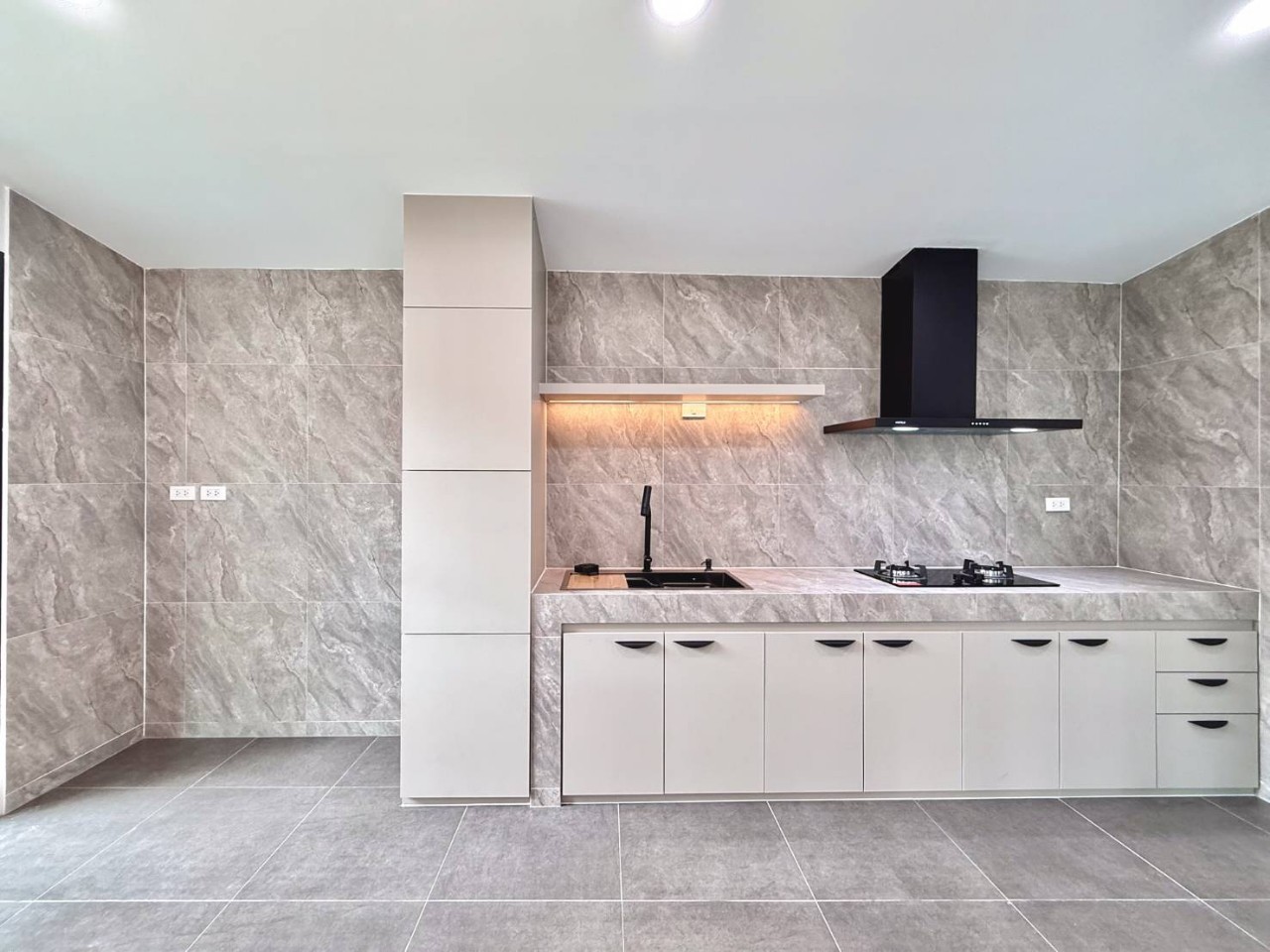 Land & House @ Chalong WR-02427 6