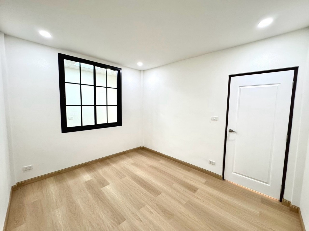 หมู่บ้านสิงห์เทาธานี WR-03032 4