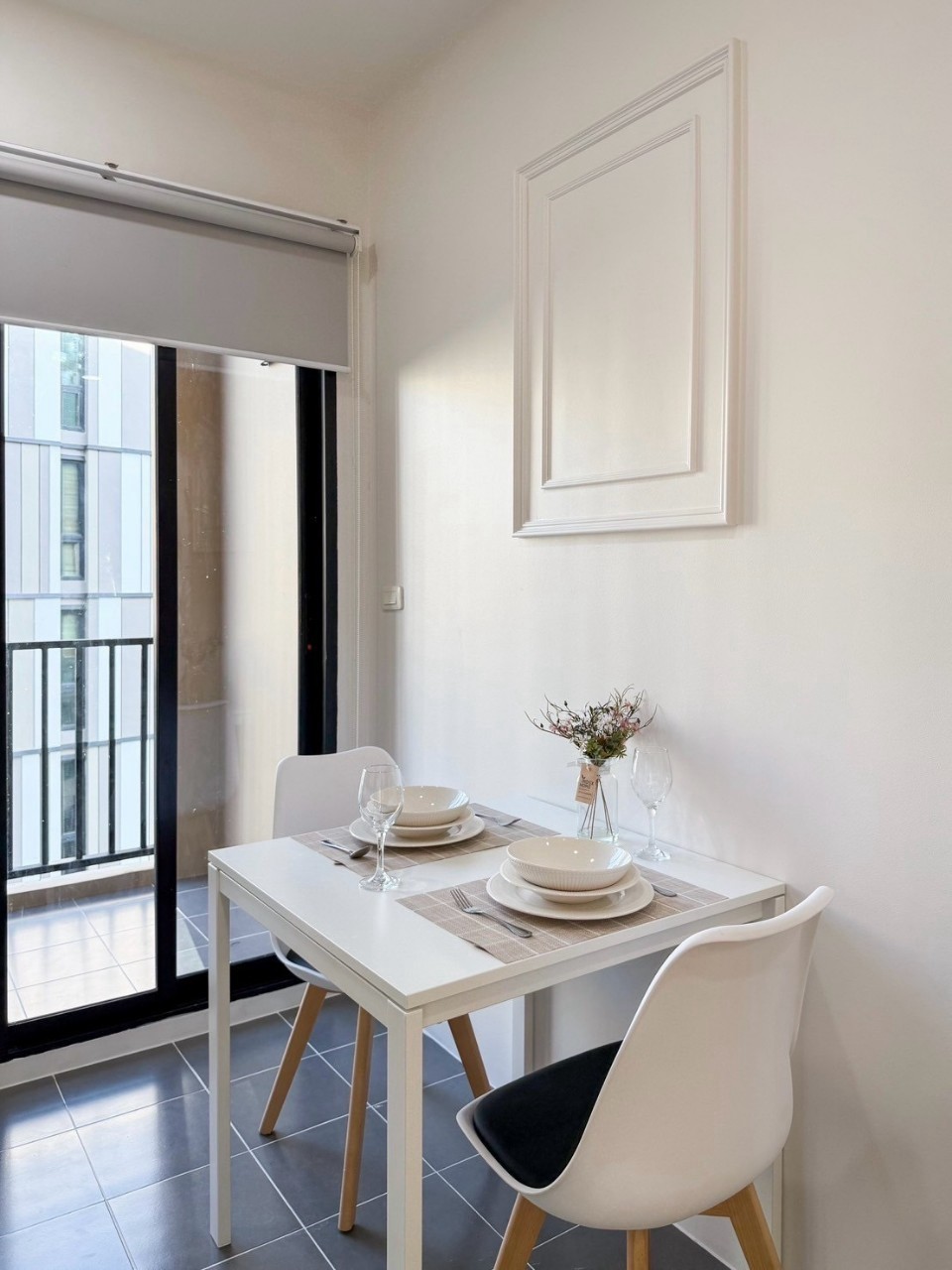 The Base Uptown WR-03036 7
