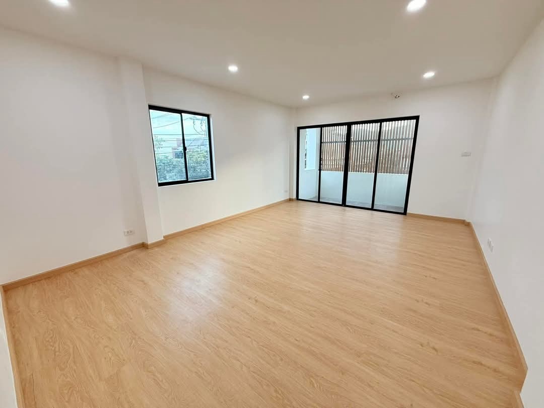 หมู่บ้านโกลเด้นวิลล์ 5 WR-03037 3