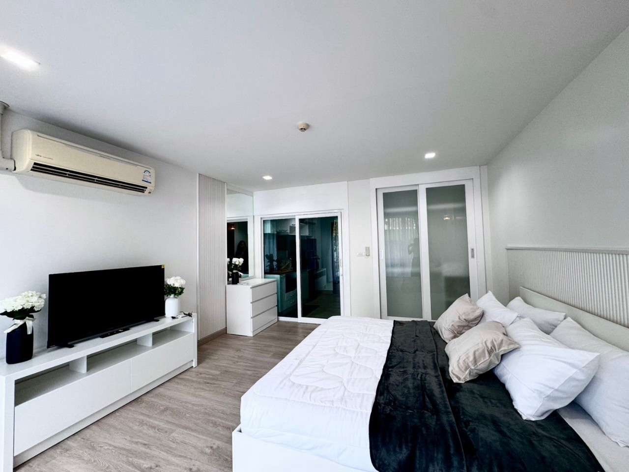 Phanason The Green Place Condominium WR-03050 4