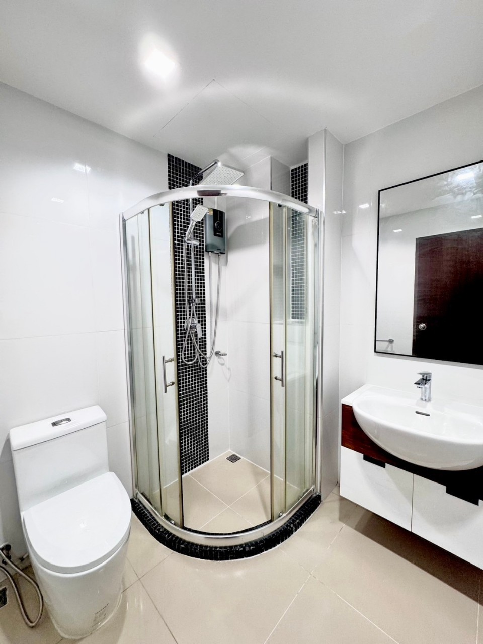 Phanason The Green Place Condominium WR-03050 7