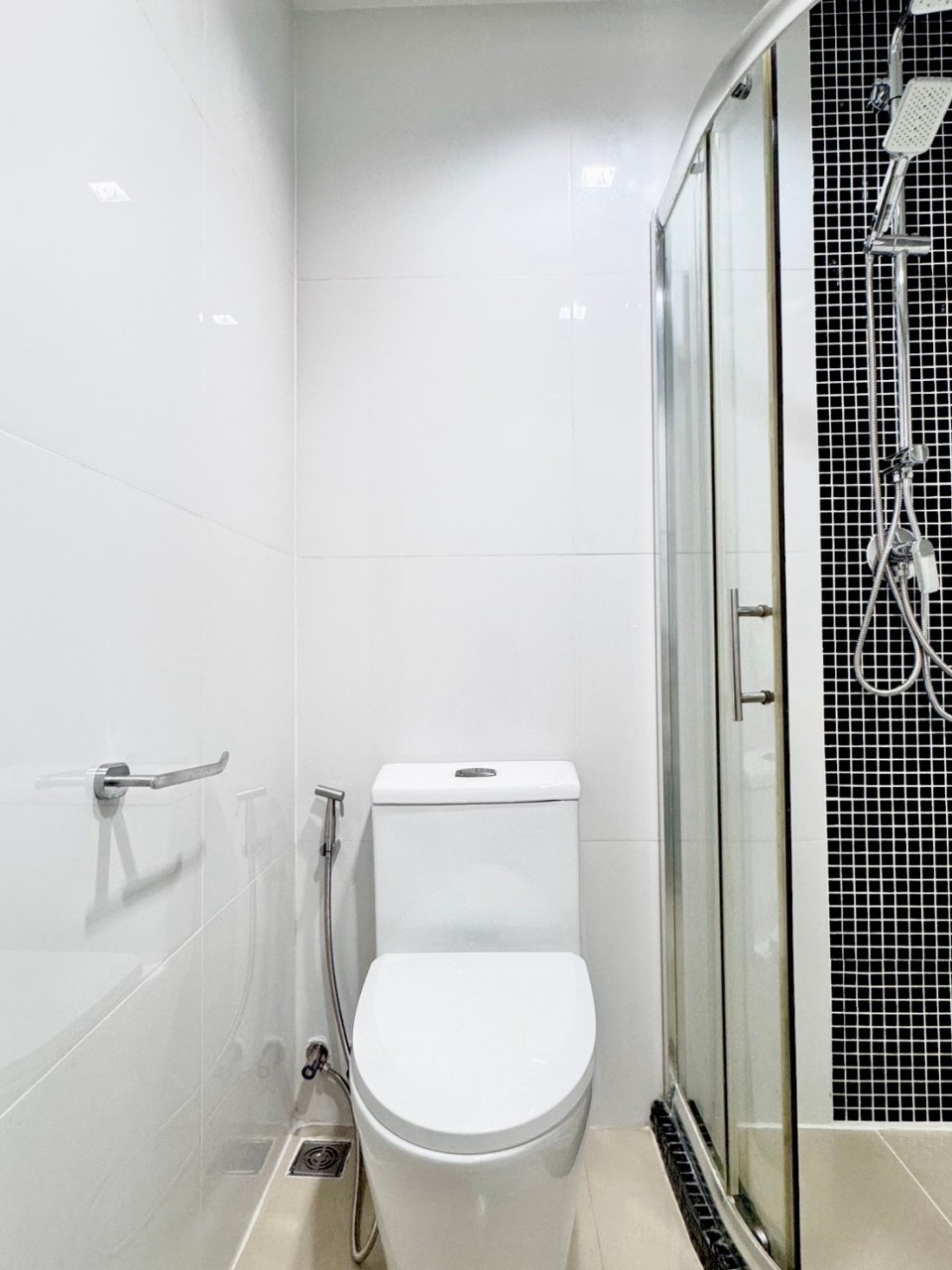 Phanason The Green Place Condominium WR-03050 8