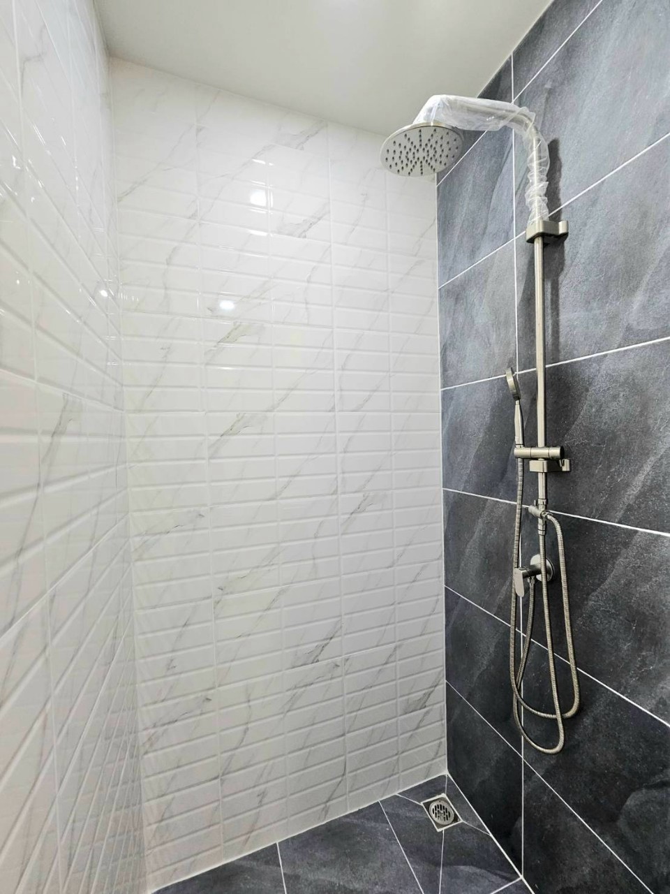Phanason The Green Place Condominium WR-03051 10