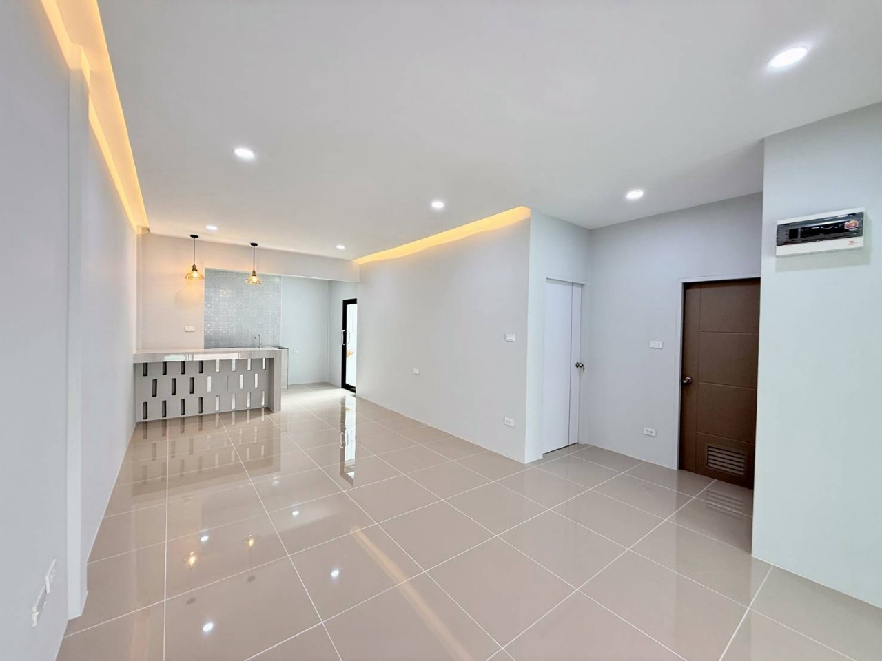 หมู่บ้านปฏักวิลล่า ฉลอง WR-02801 2