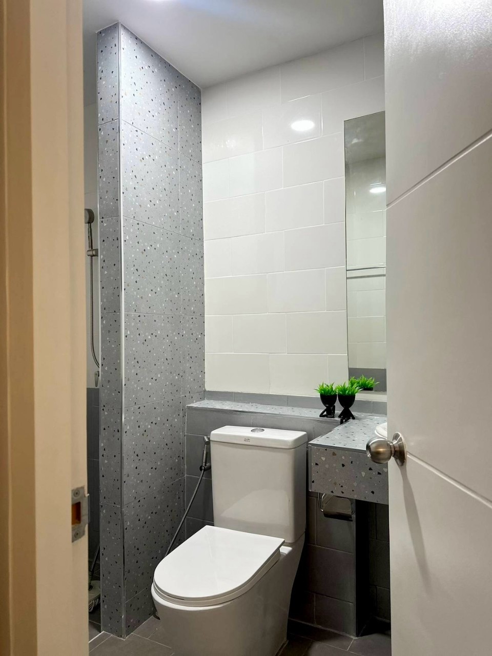 Phanason The Green Place Condominium WR-03071 9