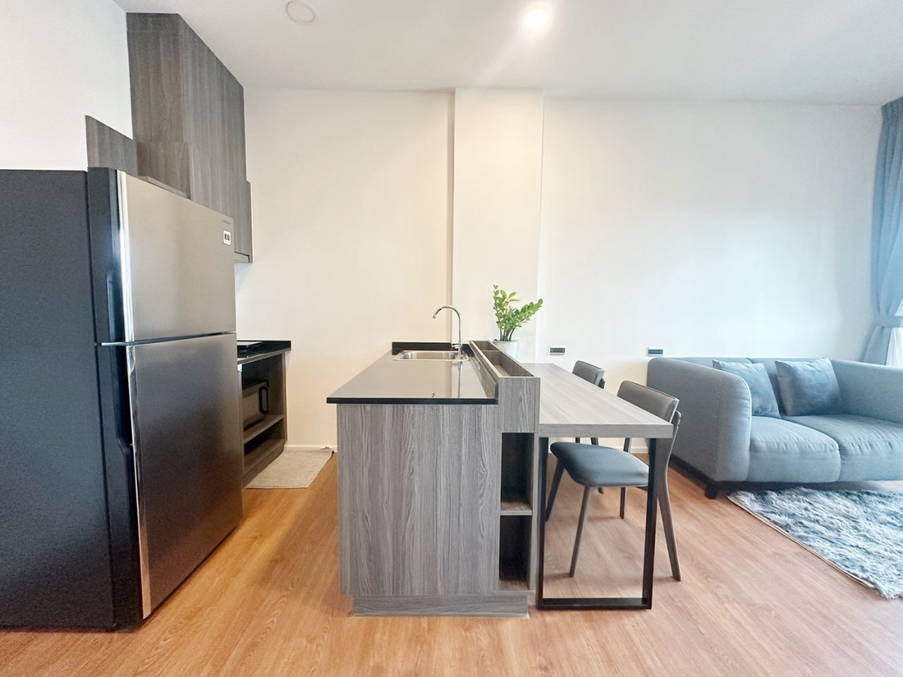 Space Condo WR-03073 3