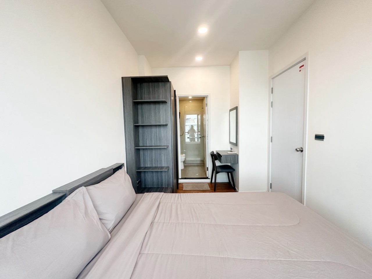 Space Condo WR-03073 6