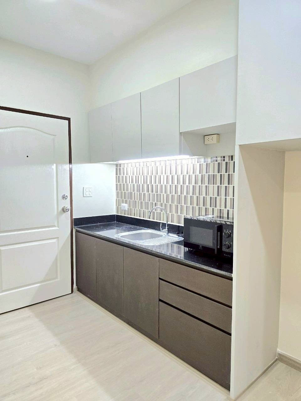 Phanason The Green Place Condominium WR-03079 12
