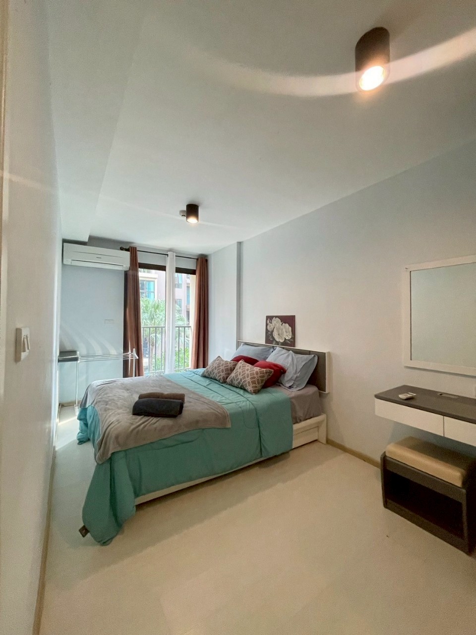 Zcape 3 Condominium WR-03084 3