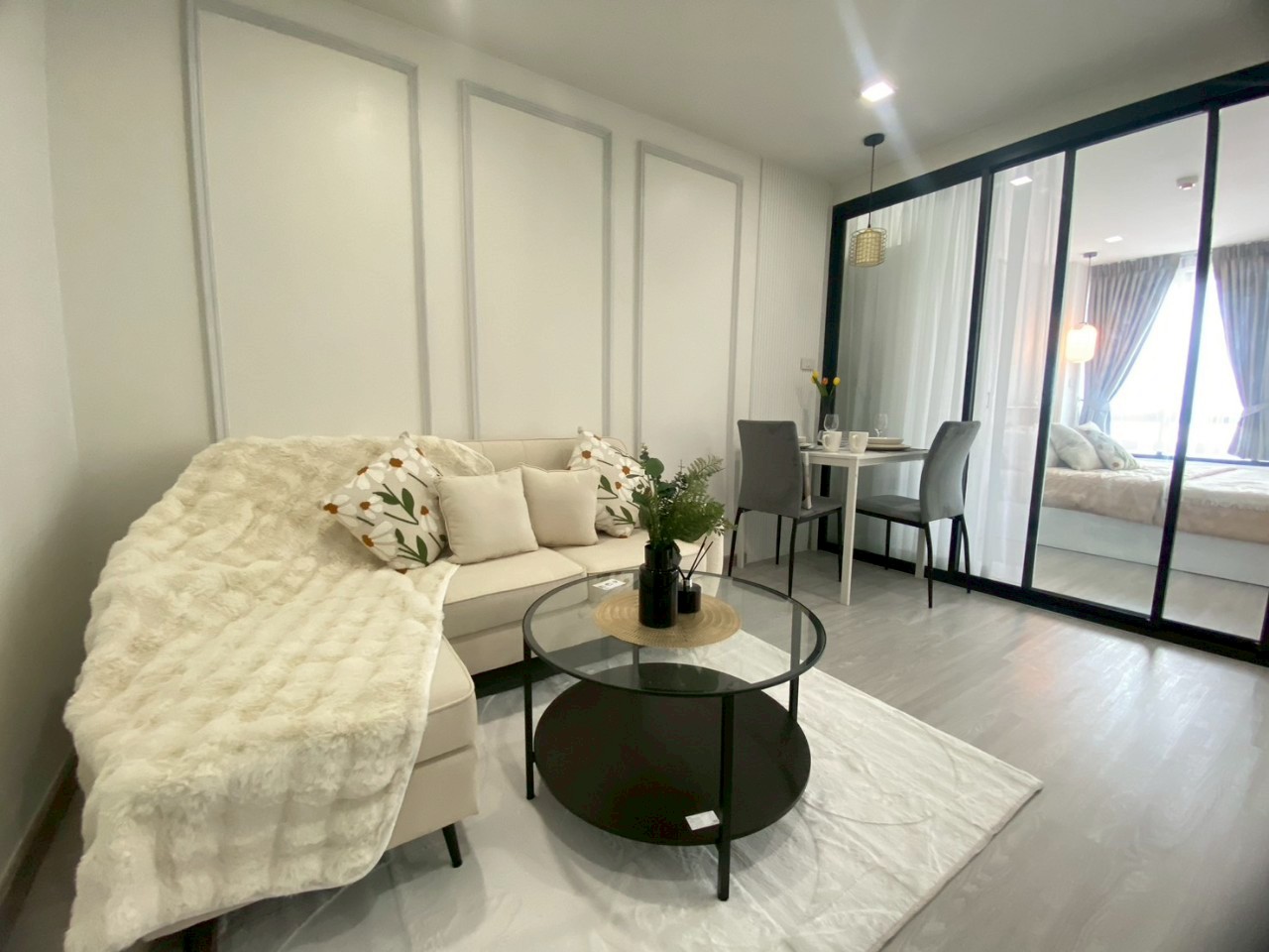 The Future Condo WR-03048 2