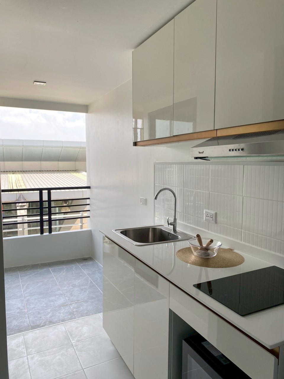 The Future Condo WR-03048 9