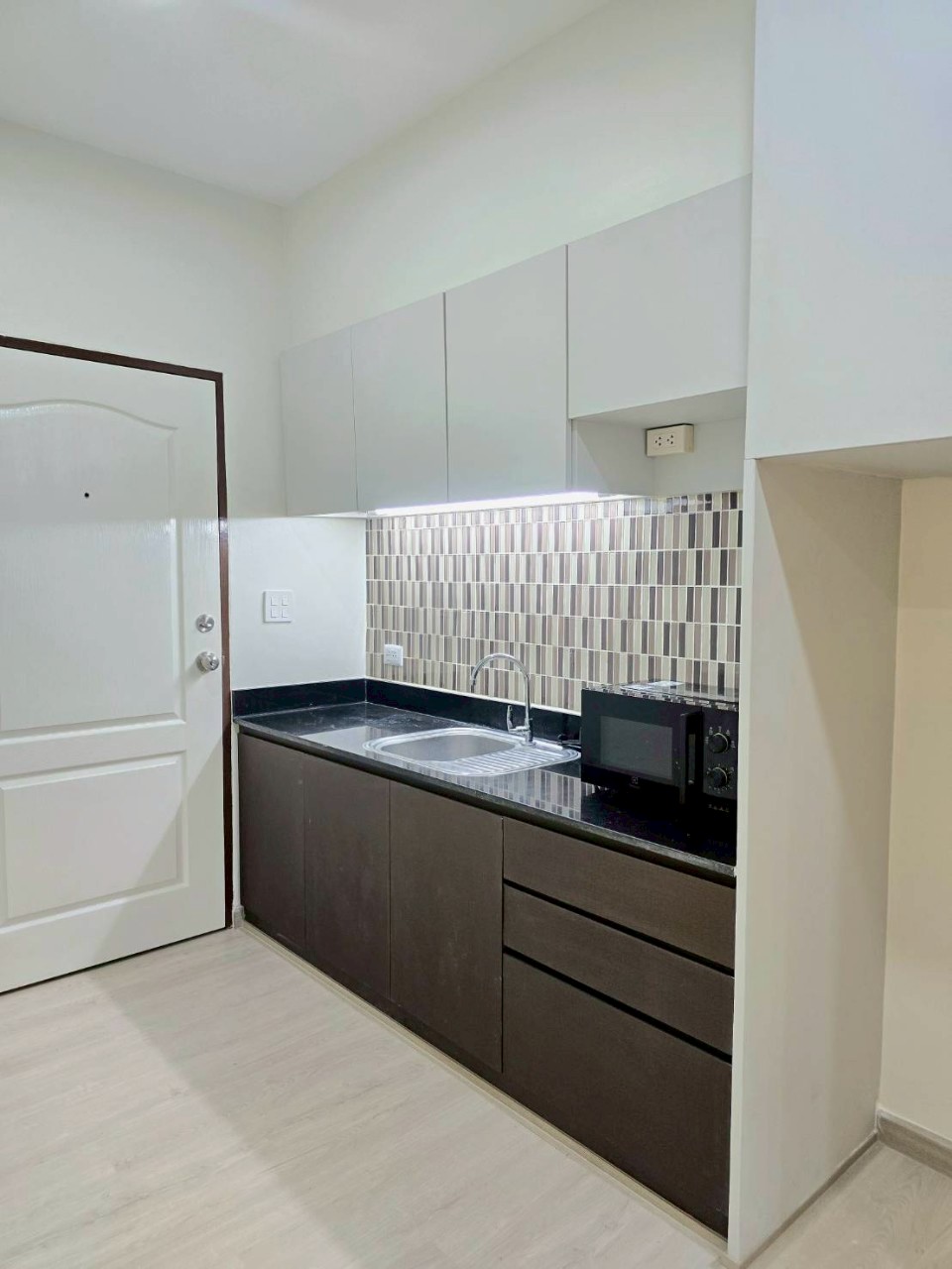 Phanason The Green Place Condominium WR-03107 10