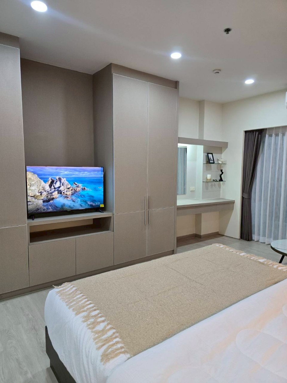 Phanason The Green Place Condominium WR-03107 5