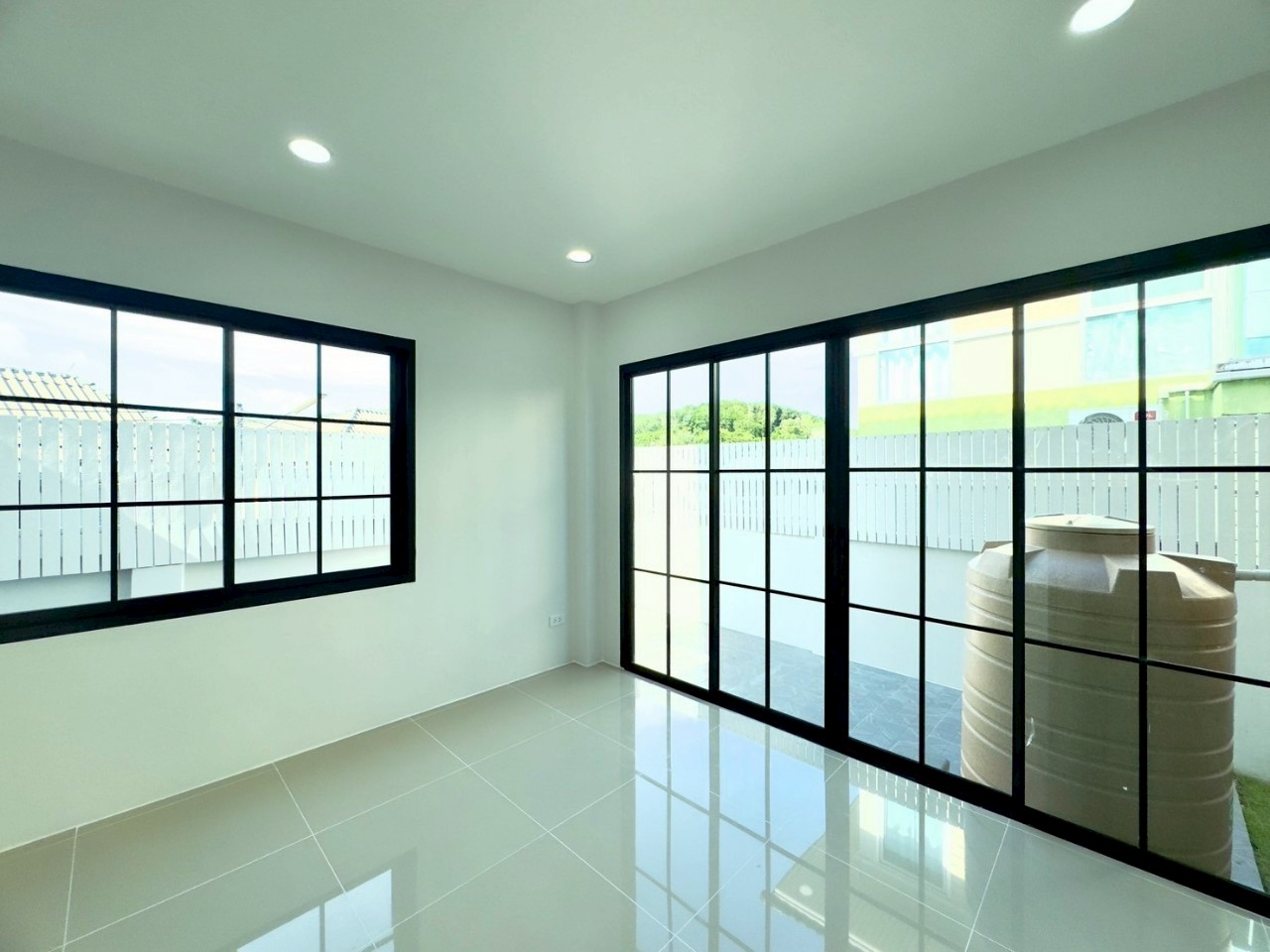 หมู่บ้านธนาภาพาร์ควิว 2 WR-02868 6