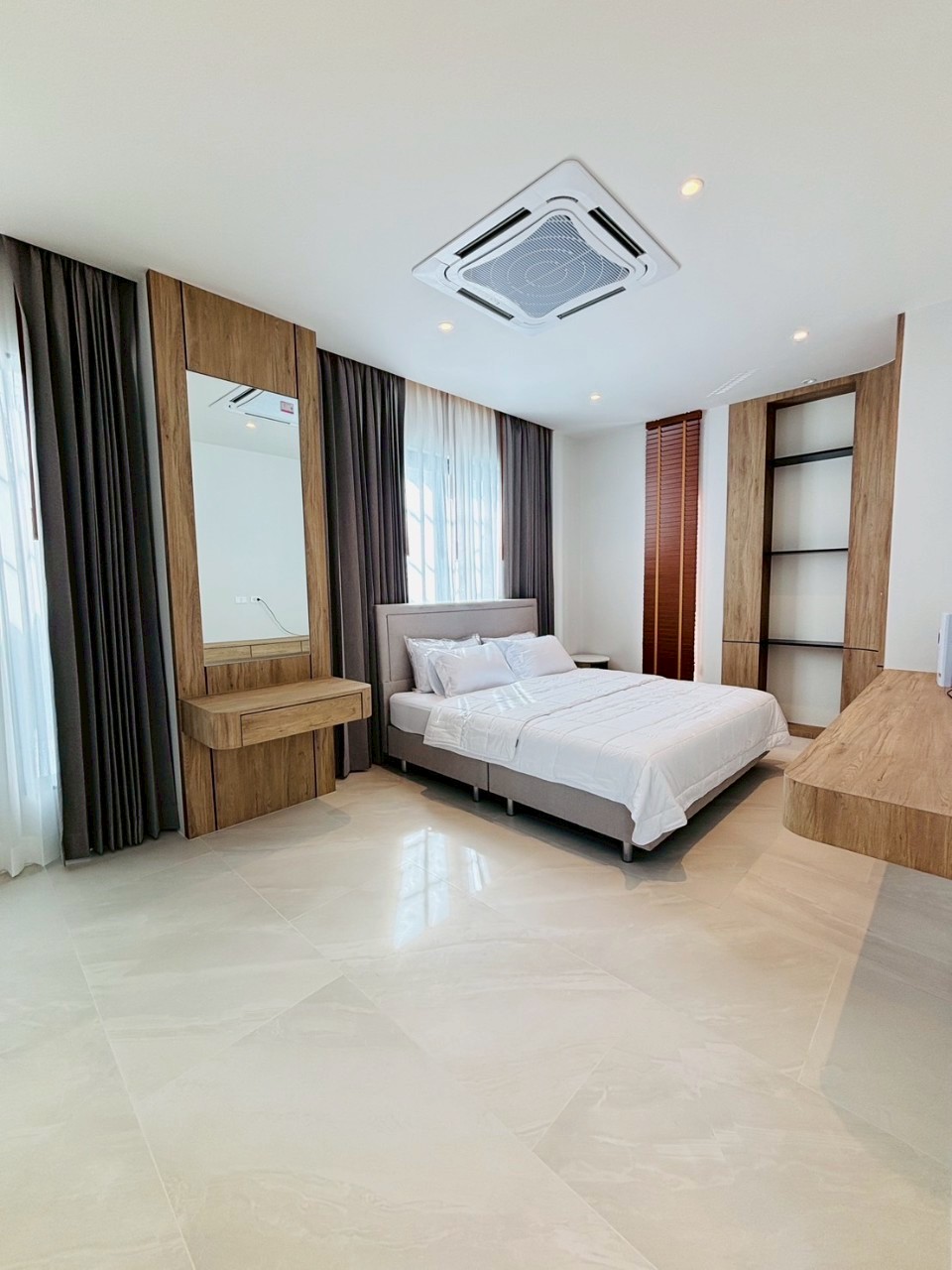 พูลวิลล่า Ivory ราไวย์ WR-03119 5