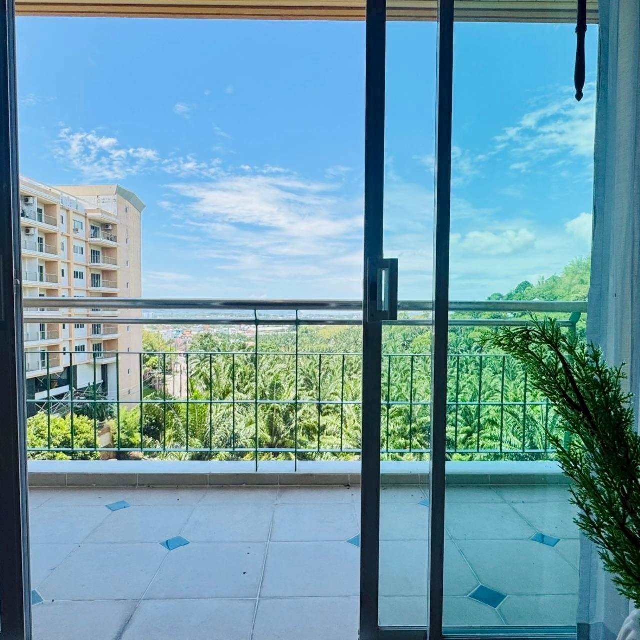 Phanason The Green Place Condominium WR-03136 11