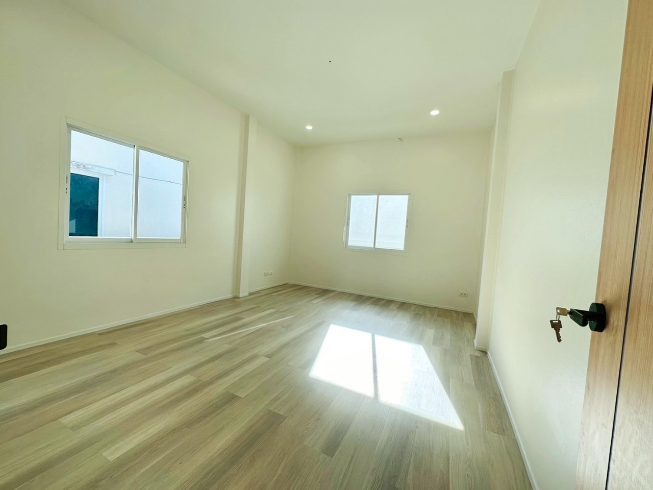 หมู่บ้านสินสุขธานี WR-03138 3