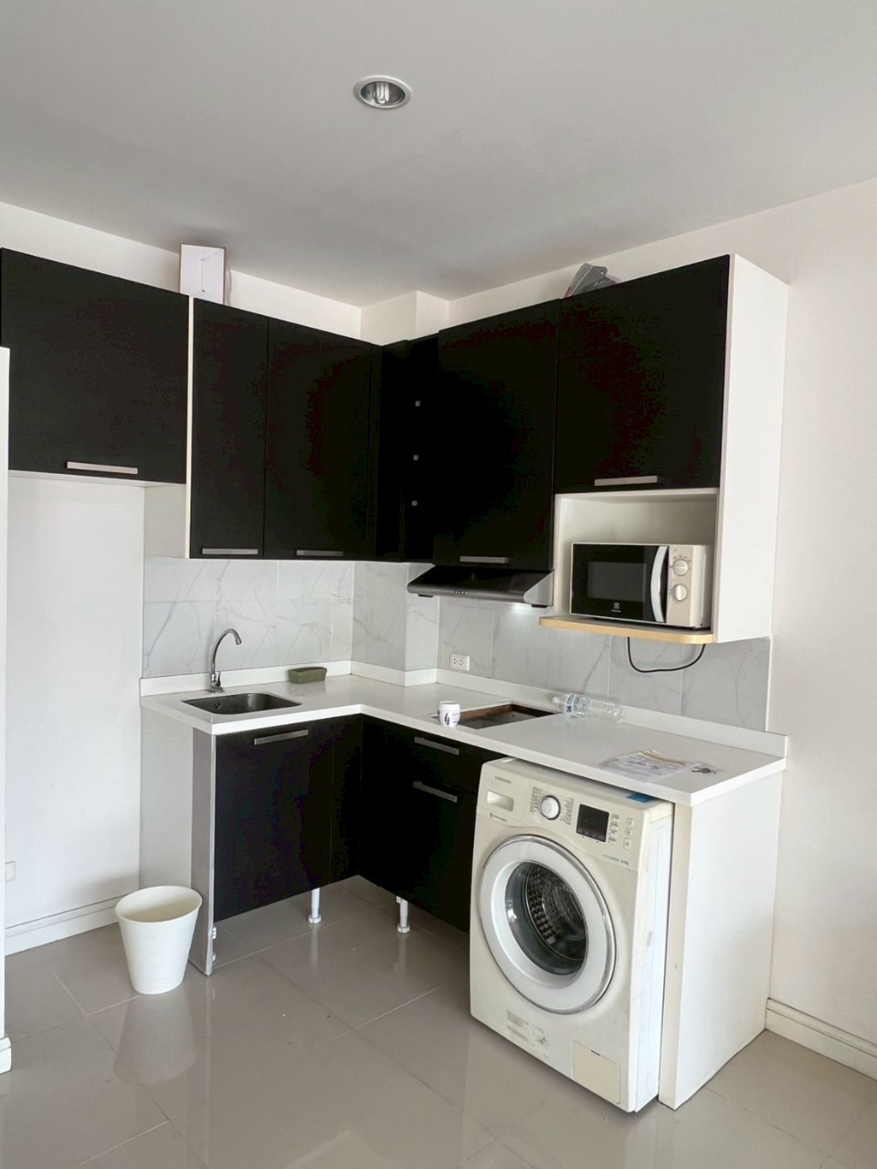 Chic Condominium WR-03155 8