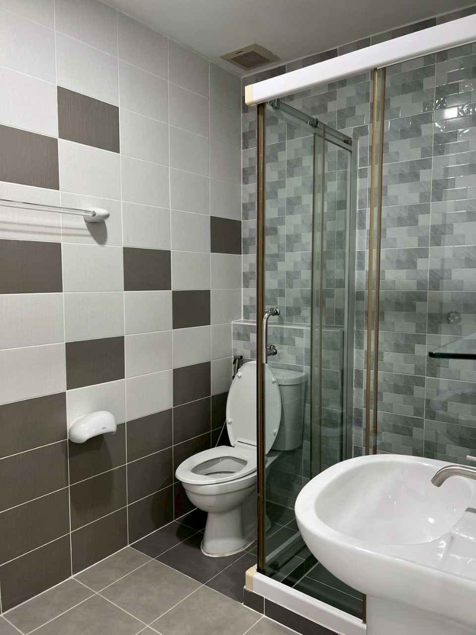 Zcape 3 Condominium WR-03173 8