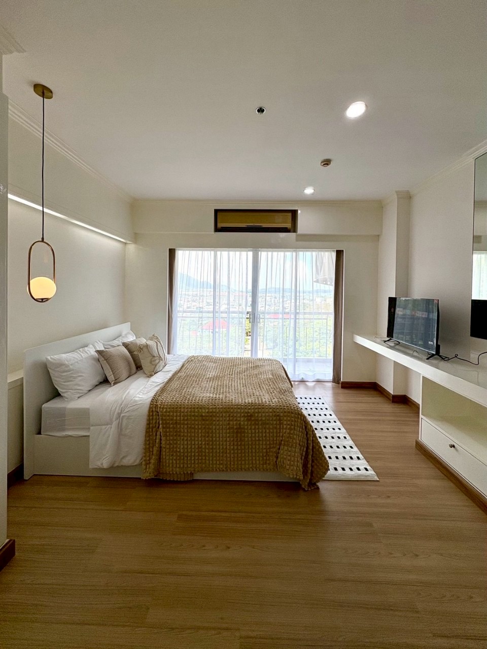 Phanason The Green Place Condominium WR-03175 2