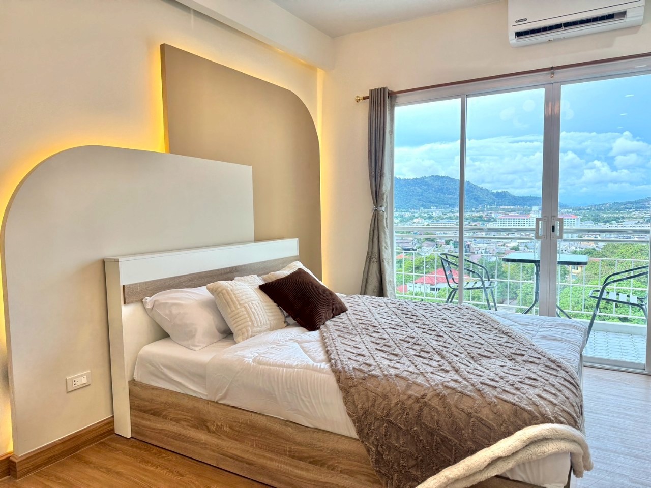 Phanason The Green Place Condominium WR-03180 2