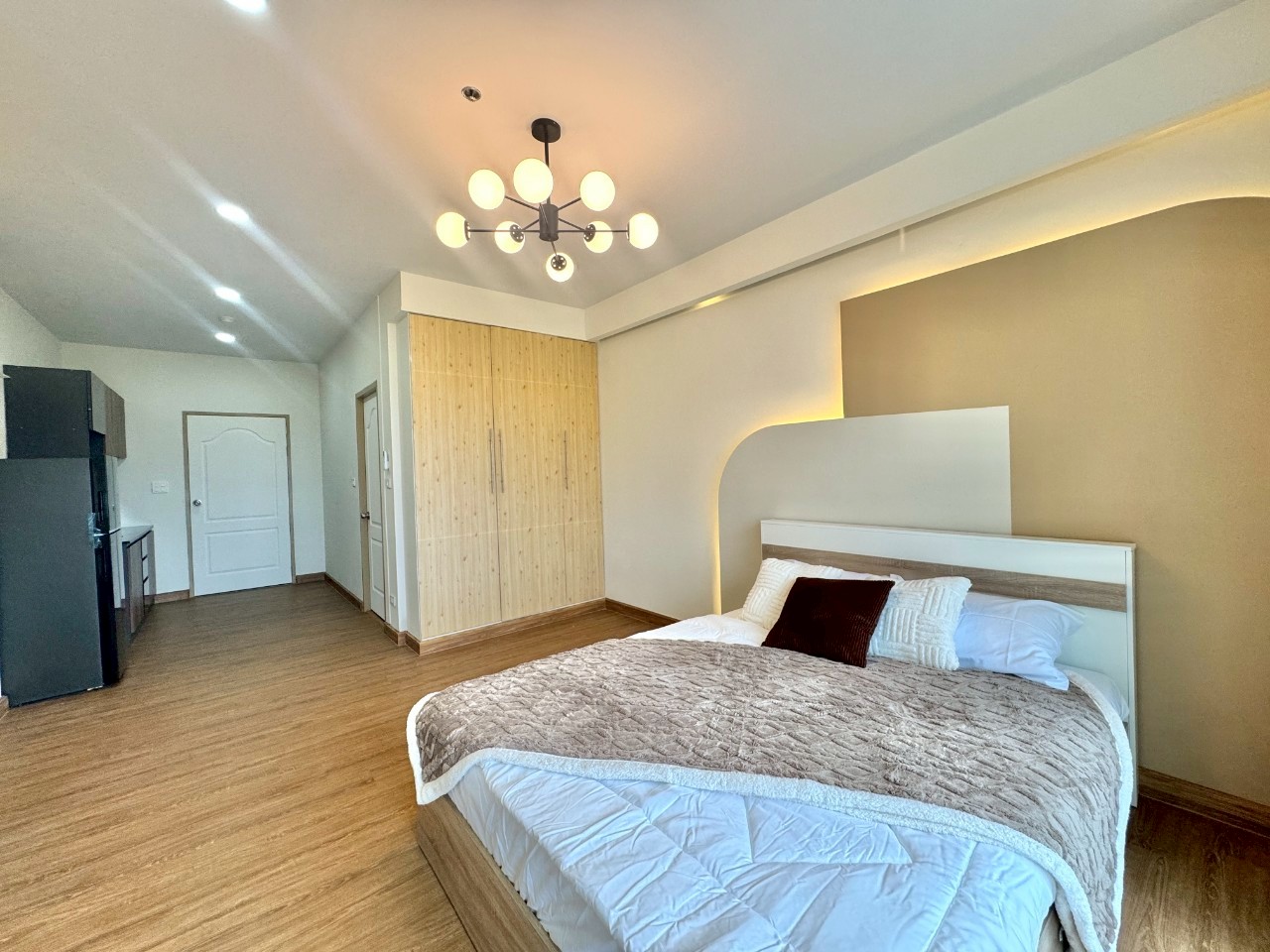 Phanason The Green Place Condominium WR-03180 5