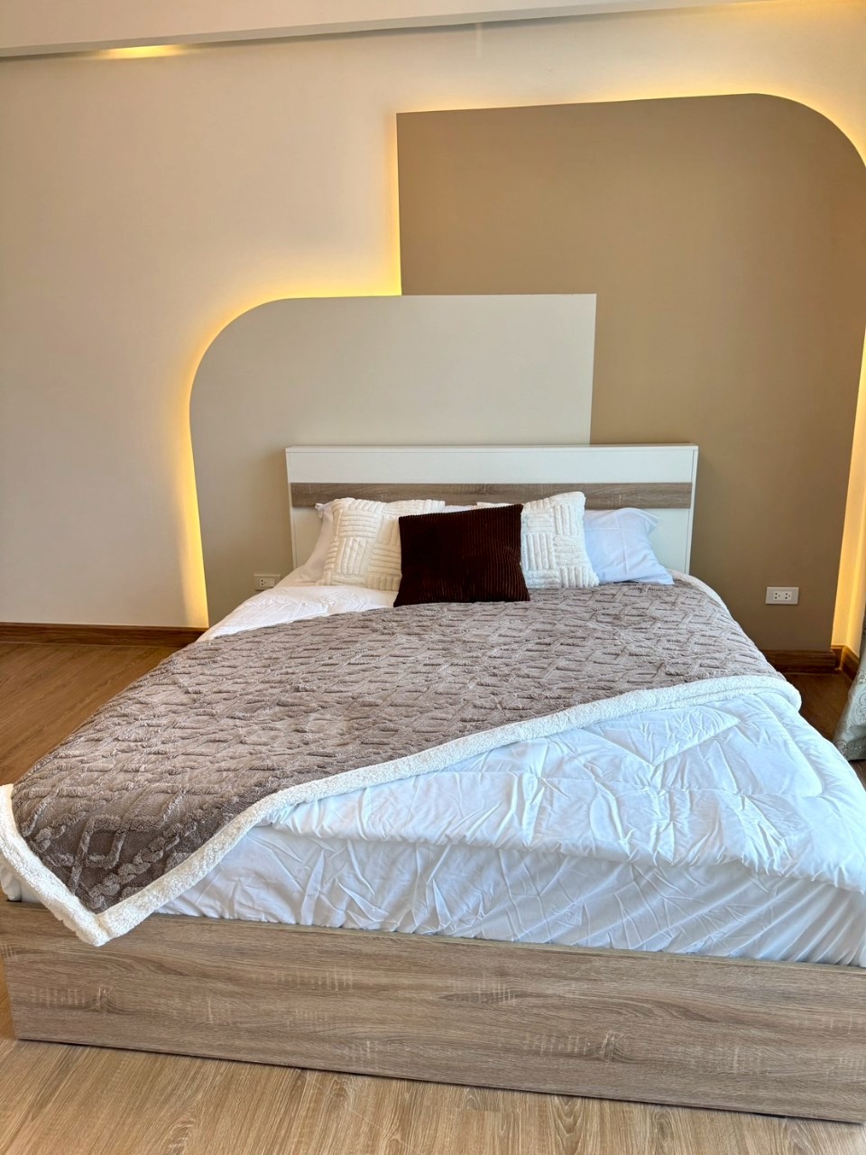 Phanason The Green Place Condominium WR-03180 6