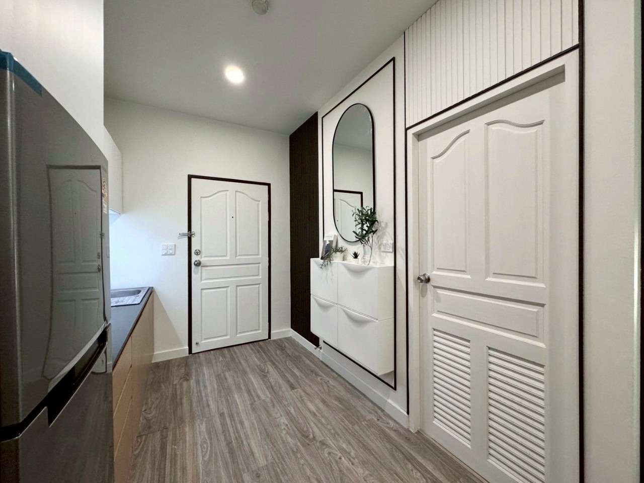 Phanason The Green Place Condominium WR-03191 11