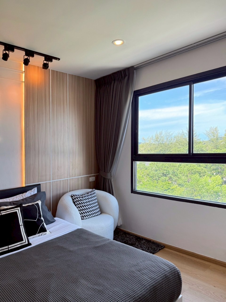 Zcape 1 Condominium WR-03198 6
