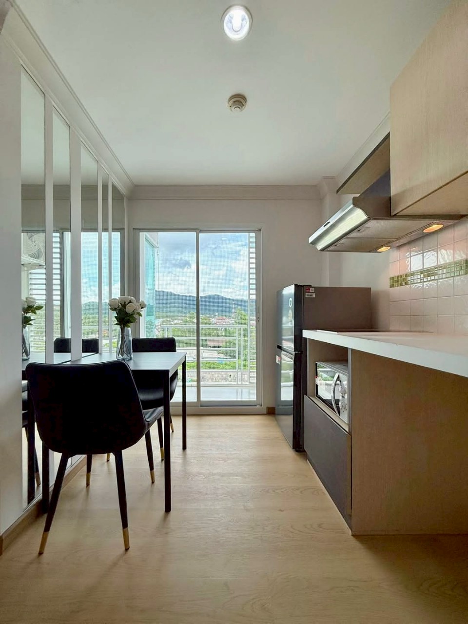Plus Condo 1 WR-03235 12