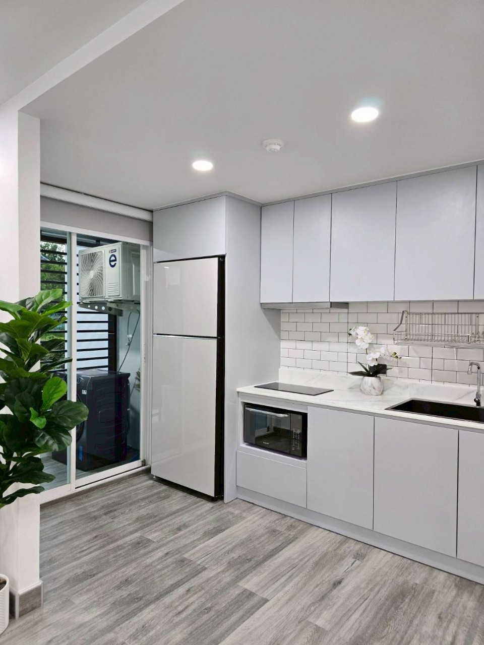 Plus 2 Condominium WR-03236 7