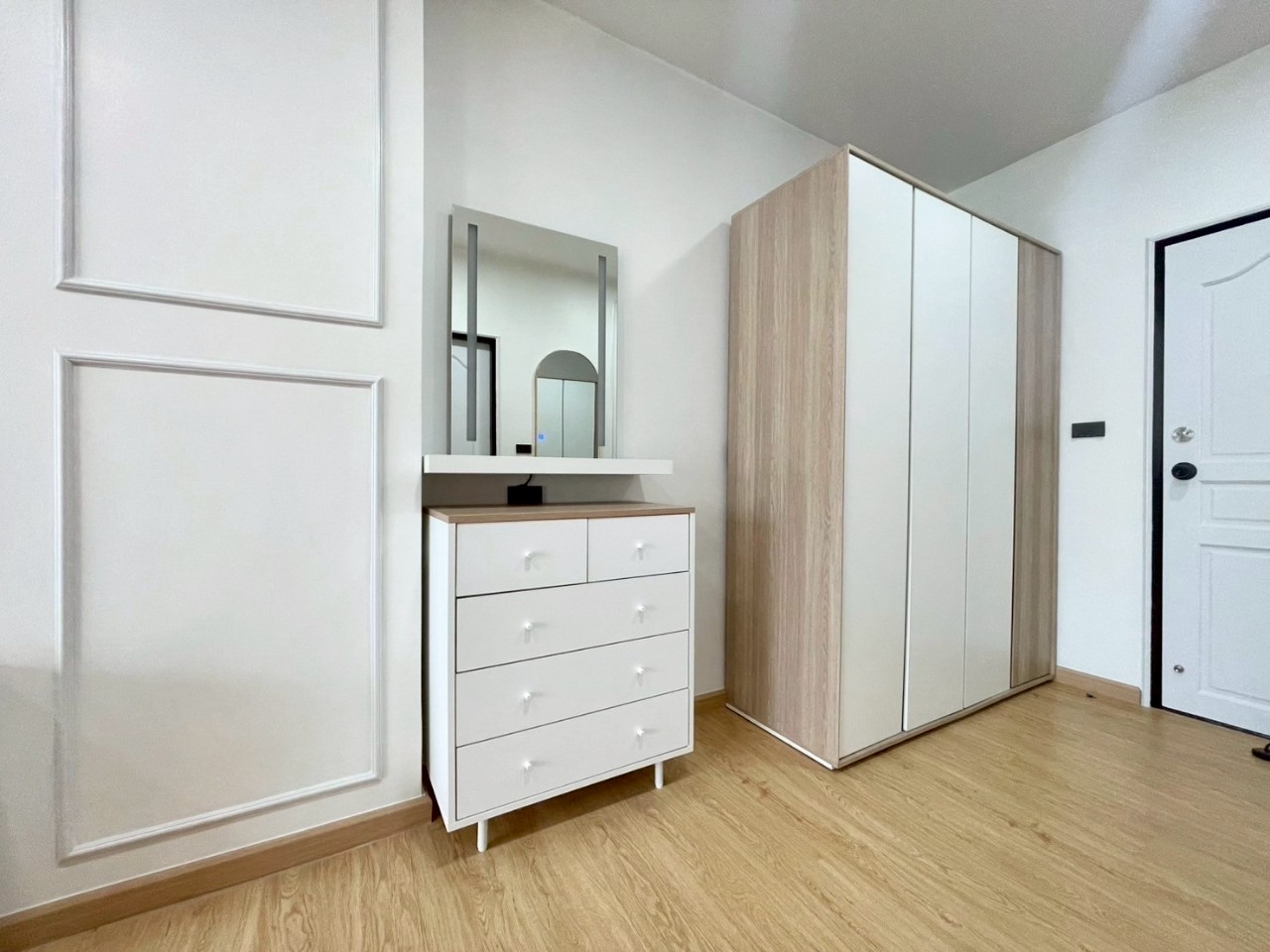 Phanason The Green Place Condominium WR-03240 9