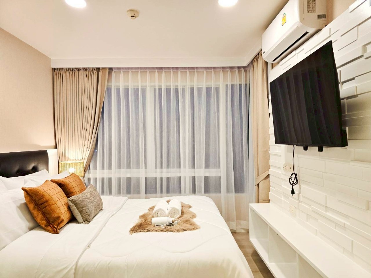 Plus Condo 1 WR-03259 5